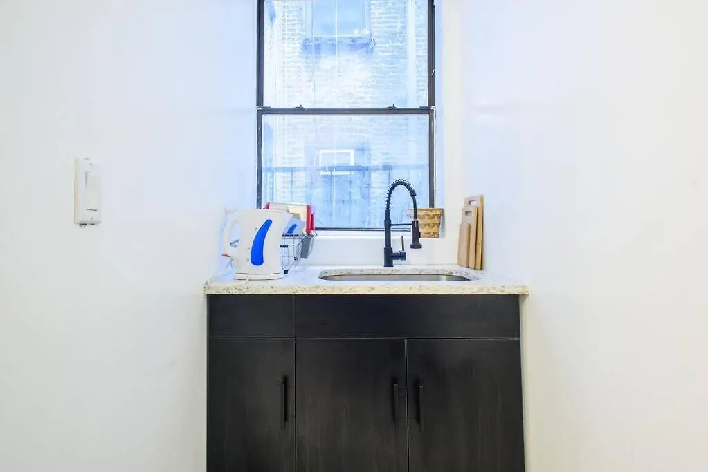 454-3W Prime Location 2Br Newly Furnished Sleeps 5 Apartment New York 0*,