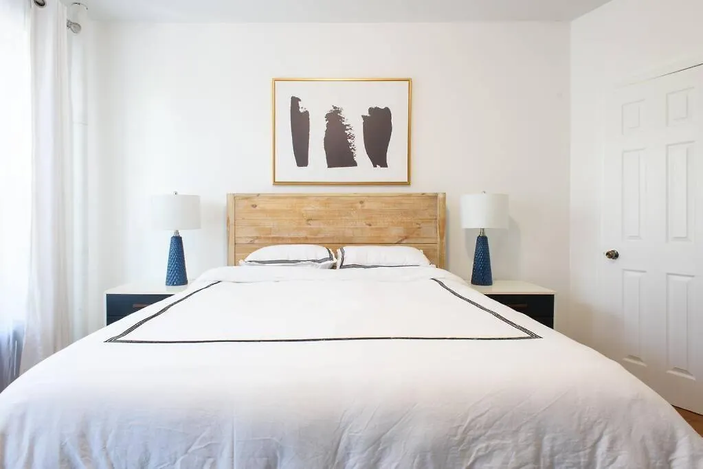 454-3W Prime Location 2Br Newly Furnished Sleeps 5 contacts