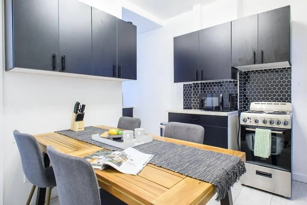 454-3W Prime Location 2Br Newly Furnished Sleeps 5 Apartment New York United States
